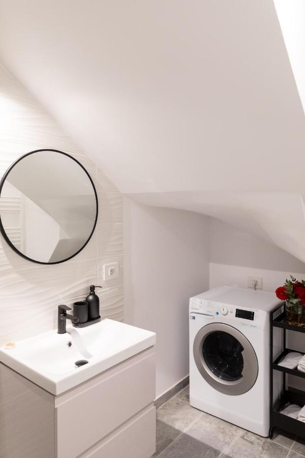 Studio 8 I One Bedroom Apartment I Airport I Therme Otopeni Buitenkant foto