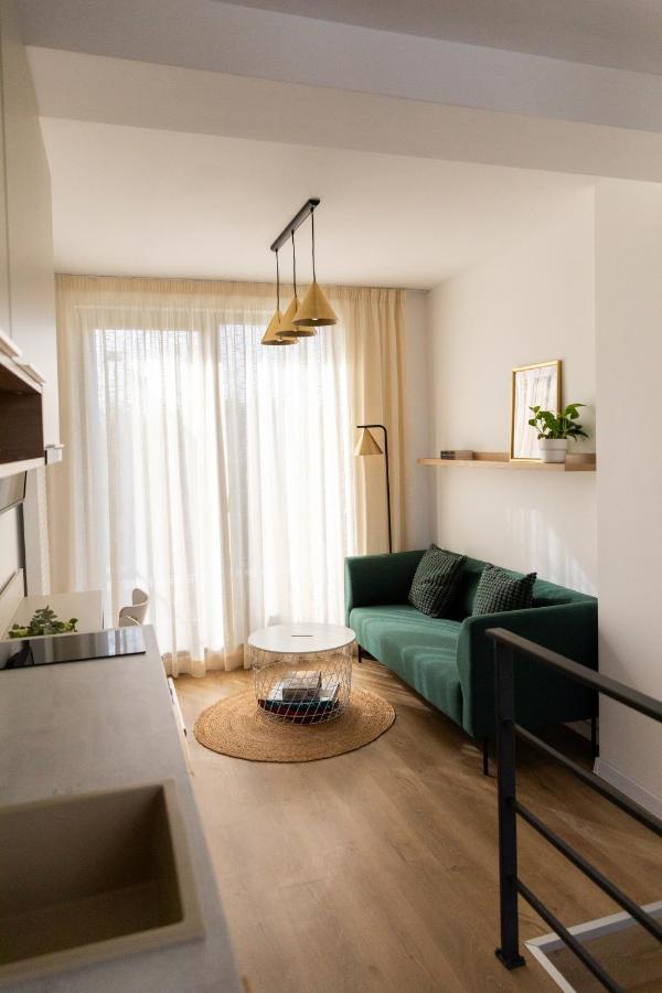 Studio 8 I One Bedroom Apartment I Airport I Therme Otopeni Buitenkant foto