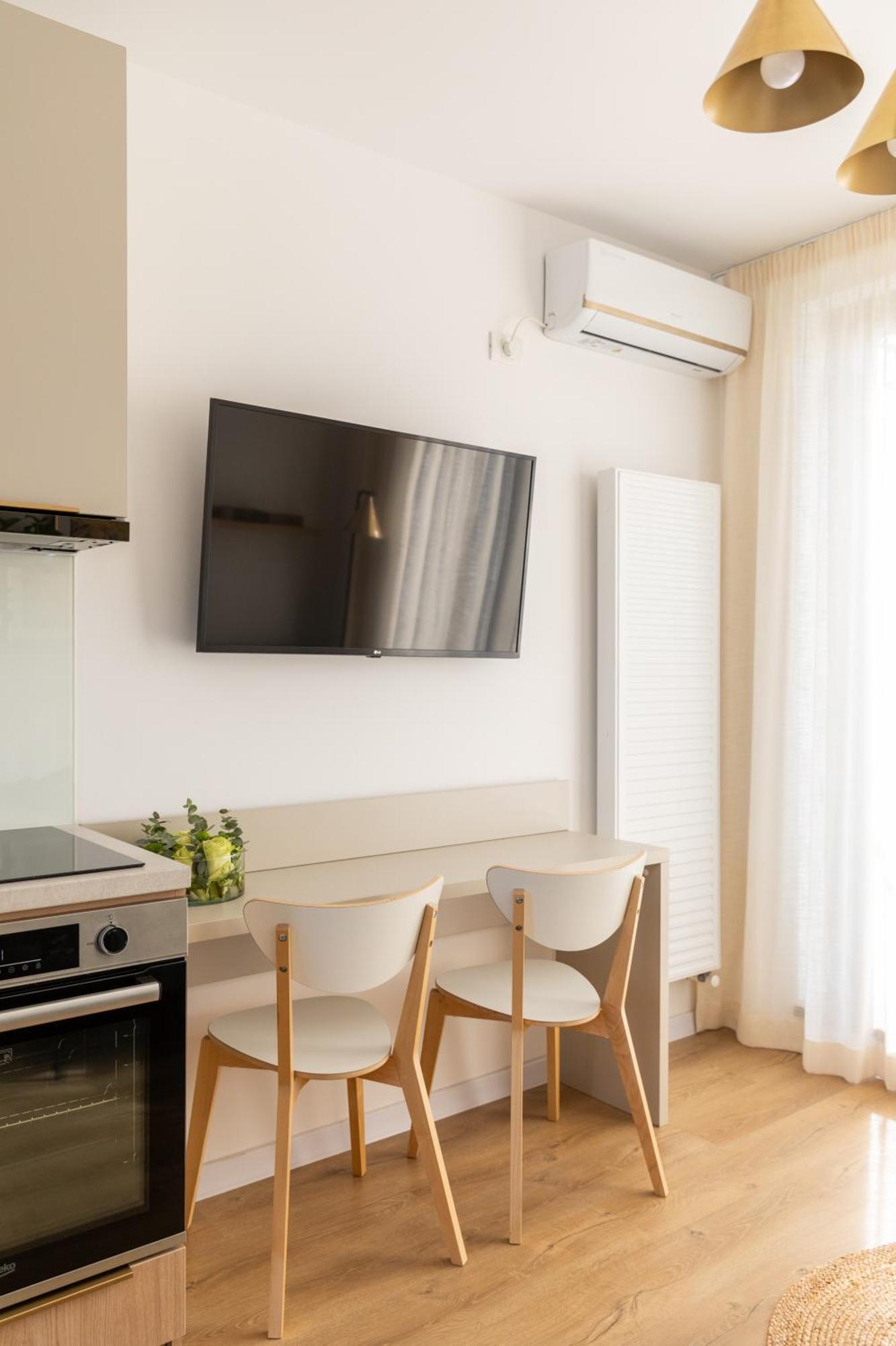 Studio 8 I One Bedroom Apartment I Airport I Therme Otopeni Buitenkant foto