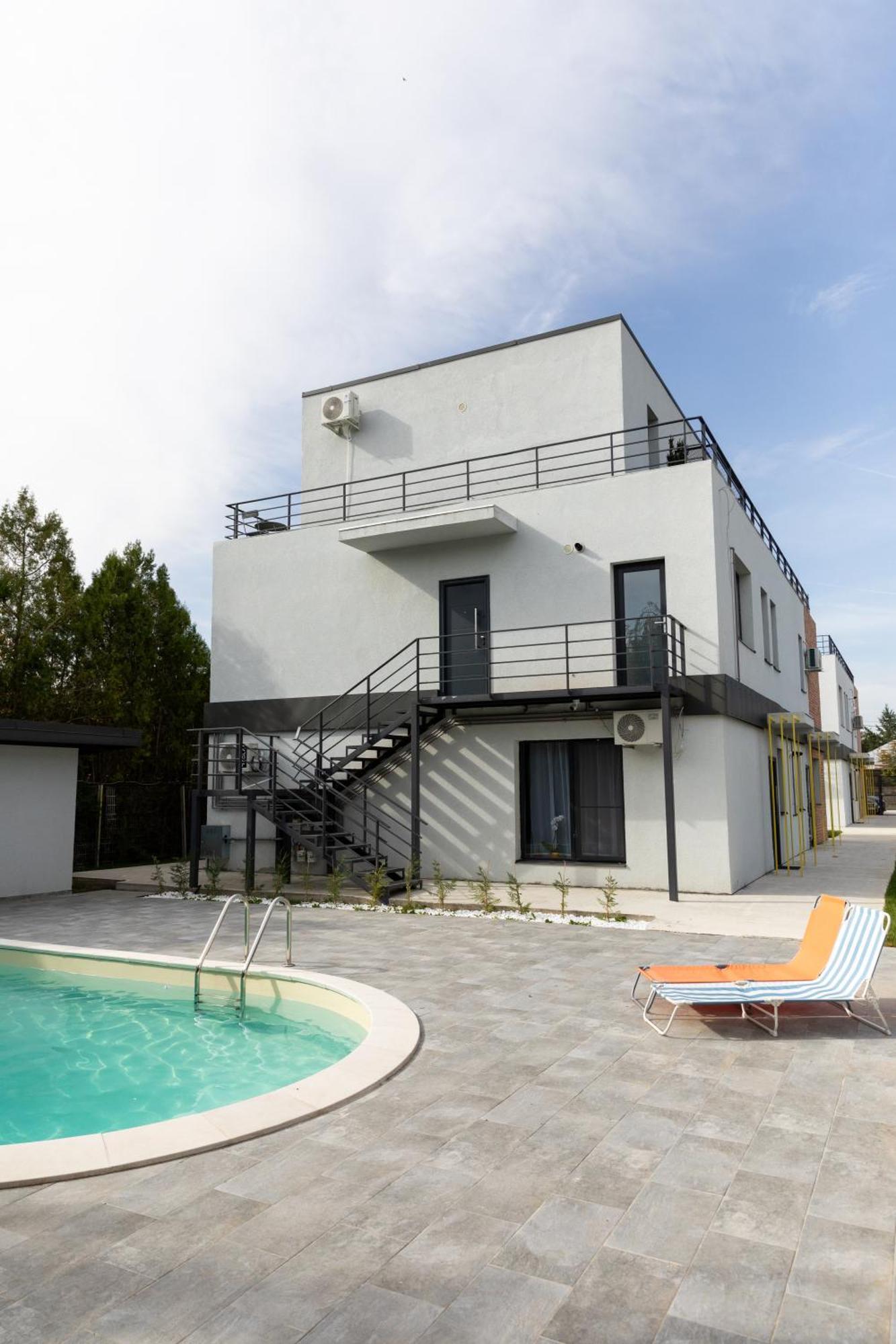 Studio 8 I One Bedroom Apartment I Airport I Therme Otopeni Buitenkant foto